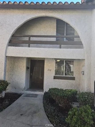 Image 2 - 224 South Aron Place, Anaheim, CA 92804, USA - Townhouse for sale