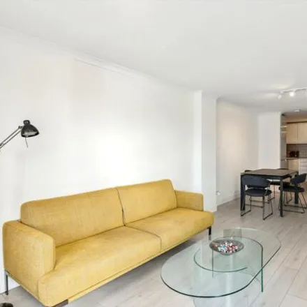 Image 3 - Free Trade Wharf, 340 The Highway, Ratcliffe, London, E1W 3HT, United Kingdom - Apartment for sale