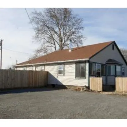 Buy this 3 bed house on Kenney Road in Grenada, Siskiyou County