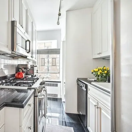 Image 5 - 565 West End Avenue, New York, NY 10024, USA - Apartment for sale