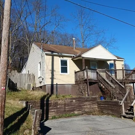 Buy this 2 bed house on 198 9th Street in Bradley, Raleigh County