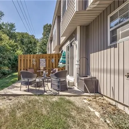 Image 3 - 3500 Austin Drive, Lee's Summit, MO 64064, USA - Townhouse for sale