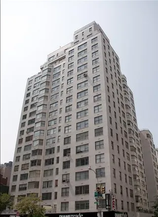 Rent this 3 bed apartment on 250 East 63rd Street in New York, NY 10065