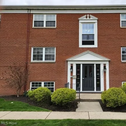 Buy this 2 bed condo on 4002 Brendan Lane in North Olmsted, OH 44070