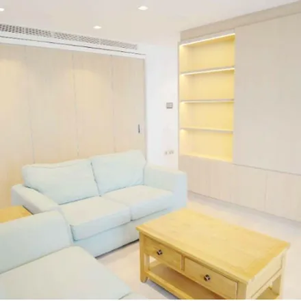Rent this 3 bed apartment on Chatsworth House in 1 Tower Bridge Road, London