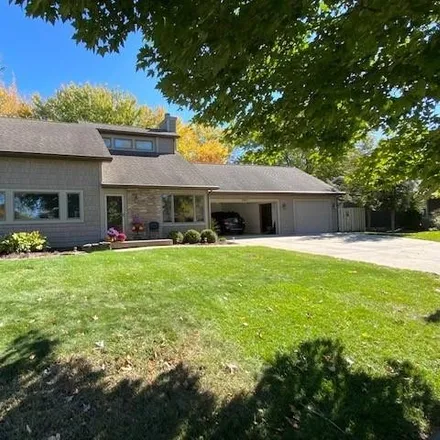 Image 1 - 1011 Gladys Lane, Chesterton, IN 46304, USA - House for sale