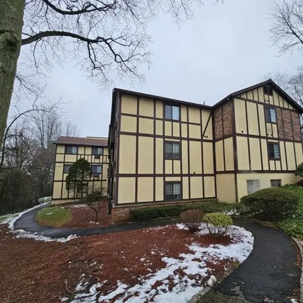 Image 5 - 125 Warner Hill Road, Oronoque Hills North, Stratford, CT 06614, USA - Condo for sale