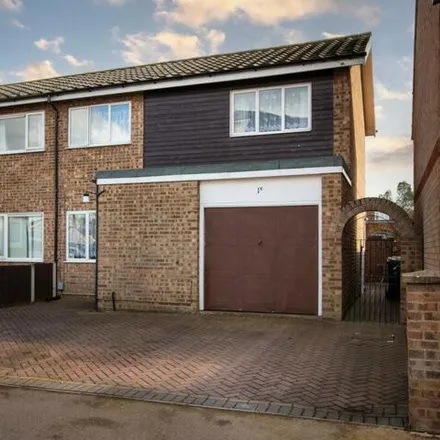 Buy this 3 bed duplex on Winston Crescent in Biggleswade, SG18 0HB