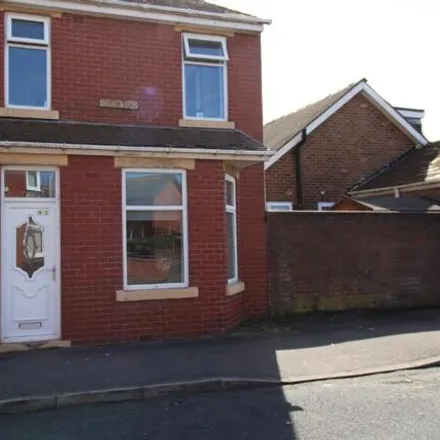 Buy this 2 bed townhouse on Gordon Road in Fleetwood, FY7 6UG