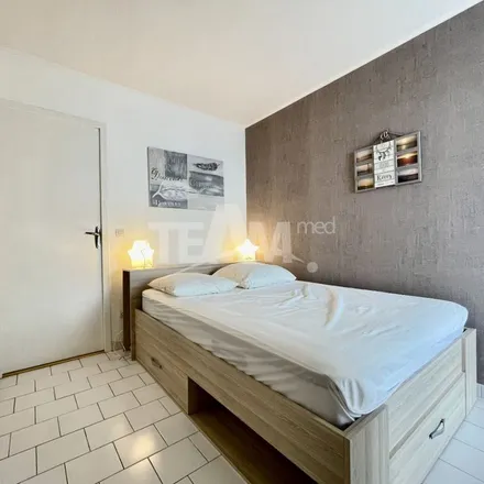Image 6 - 25 Grand Rue Mario Roustan, 34200 Sète, France - Apartment for rent
