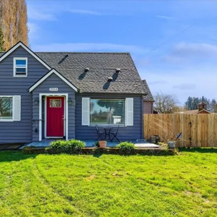 Buy this 3 bed house on 2540 34th Avenue in Longview, WA 98632