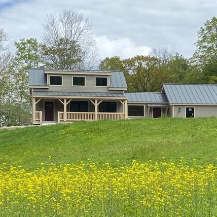 Buy this 2 bed house on 105 Mountain Road in Middletown Springs, Rutland County