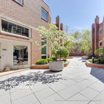 Image 3 - 1207 Central Street, Evanston, IL 60201, USA - House for sale