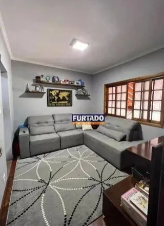 Buy this 2 bed house on Rua Curitiba in Parque Erasmo Assunção, Santo André - SP