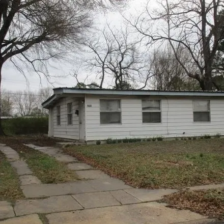 Buy this 2 bed house on 3161 Rose Street in Pine Bluff, AR 71603