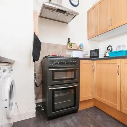Image 3 - West Newington Place, City of Edinburgh, EH9 1QT, United Kingdom - Apartment for rent