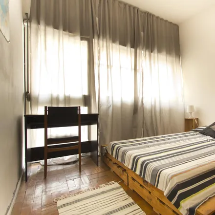 Rent this 2 bed room on Rua Coronel Almeida Valente in 4249-004 Porto, Portugal
