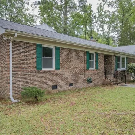 Buy this 5 bed house on 620 Windward Dr in Oriental, North Carolina