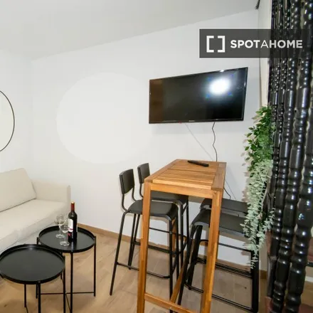 Rent this 3 bed apartment on Centro Cultural Usera II in Calle de Felipe Castro, 30