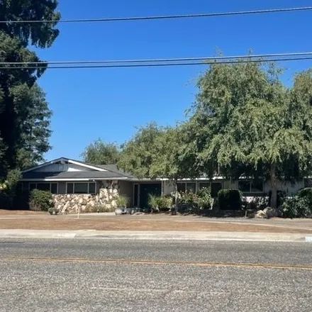 Buy this 4 bed house on 1472 North Columbia Avenue in Reedley, CA 93654