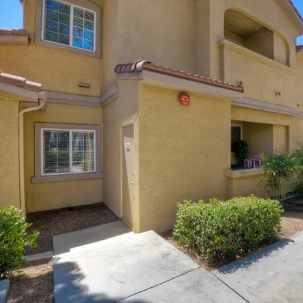 Buy this 2 bed townhouse on Lowe's in Juniper Street, Murrieta