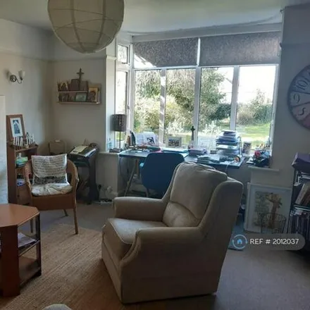 Image 4 - Willowhale Avenue, Rose Green, PO21 4BG, United Kingdom - House for rent