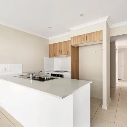 Image 9 - Radcliffe Crescent, Glenvale QLD 4350, Australia - Apartment for rent