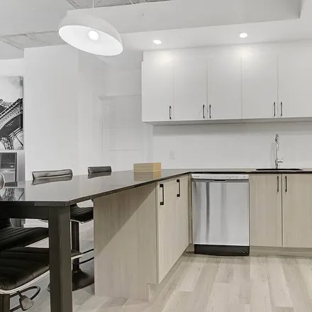 Rent this 1 bed condo on Quebec in QC G1K 3J7, Canada