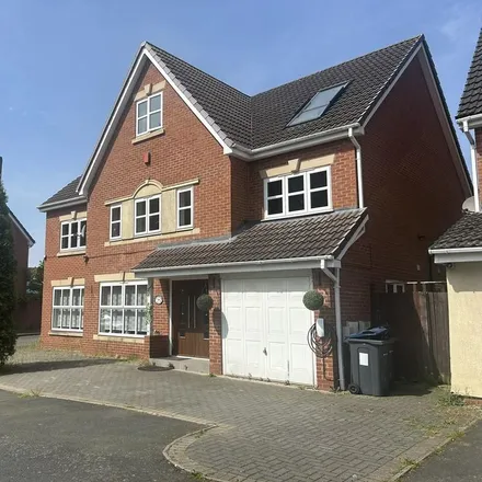 Rent this 7 bed house on 12 Weeford Dell in Little Sutton, B75 5RU