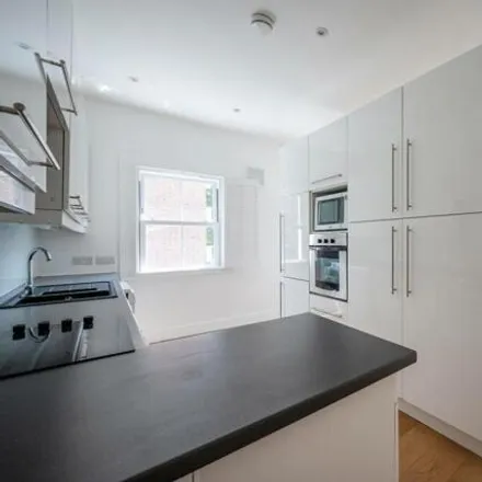 Rent this 2 bed apartment on Meadowside in London, TW1 2JQ