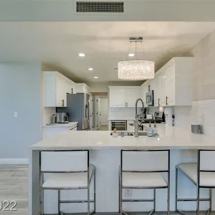 Image 3 - 8485 Heather Downs Drive, Spring Valley, NV 89113, USA - Loft for sale