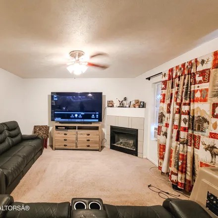 Image 3 - 384 South Colter Avenue, Pinedale, WY 82941, USA - Townhouse for sale