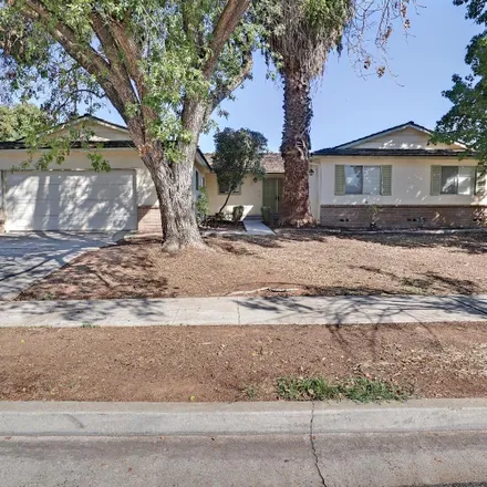 Buy this 4 bed house on 1452 West Palo Alto Avenue in Fresno, CA 93711