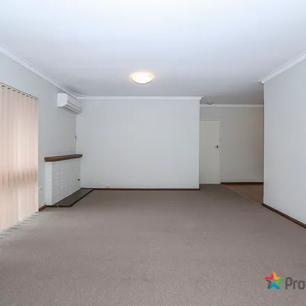 Image 7 - Carleton Crescent, Forrestfield WA 6058, Australia - Apartment for rent