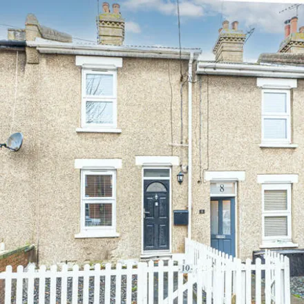 Buy this 2 bed townhouse on Parkstone Avenue in Hadleigh, SS7 1SR