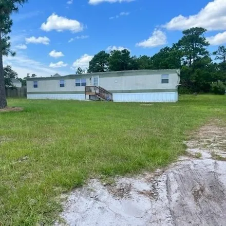 Buy this studio apartment on 198 South Queen Street in Onslow County, NC 28539