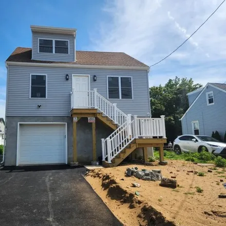 Buy this 3 bed house on 174 Victoria Place in Union Beach, Monmouth County