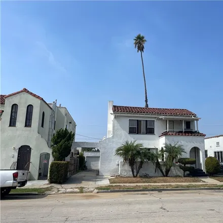 Buy this 4 bed duplex on 2019 3rd Avenue in Los Angeles, CA 90018