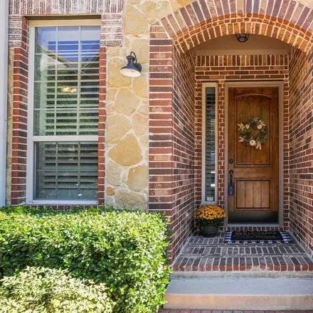 Image 2 - 7930 Osborn Parkway, Plano, TX 75024, USA - Townhouse for sale