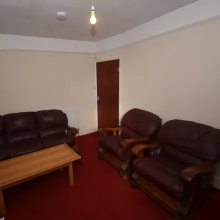 Image 3 - Leicester Street, Royal Leamington Spa, CV32 4TB, United Kingdom - Townhouse for rent