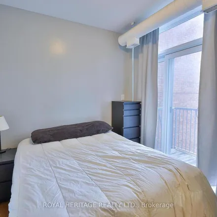 Image 2 - Epic Cycles, 175 Carruthers Avenue, Ottawa, ON K1Y 1P8, Canada - Apartment for rent