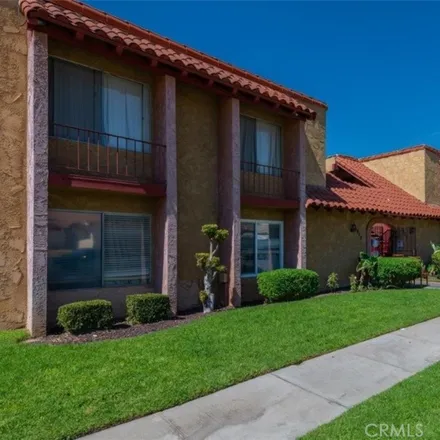 Image 9 - 3918 North Lugo Avenue, San Bernardino, CA 92404, USA - Apartment for sale