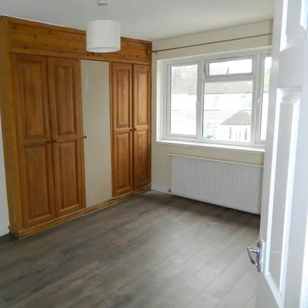 Image 7 - Ennerdale Crescent, Slough, SL1 6EH, United Kingdom - Duplex for rent