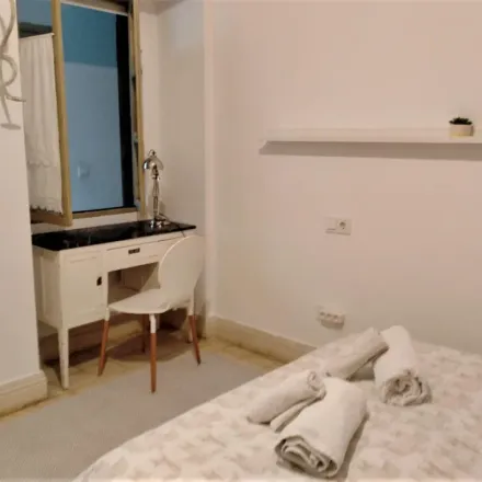 Image 2 - Hotel Maestre, Calle Romero Barros, 14002 Córdoba, Spain - Apartment for rent