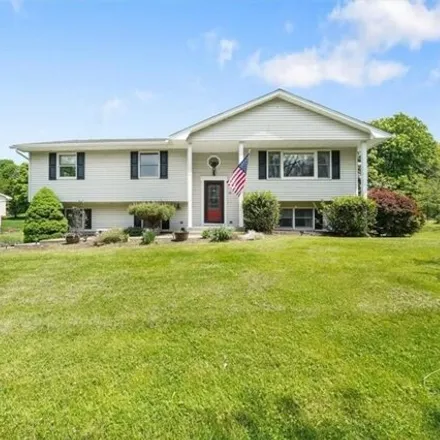 Buy this 4 bed house on 41 Beverly Drive in Warwick, NY 10990