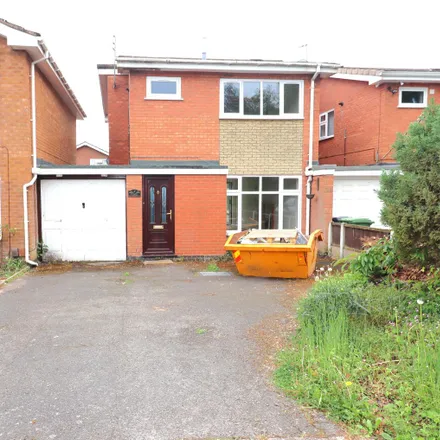 Rent this 3 bed duplex on Burnell Gardens in Wolverhampton, WV3 7JU