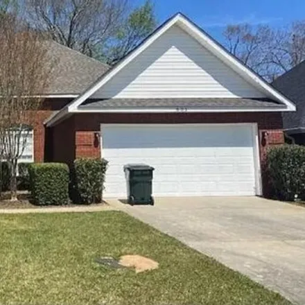 Buy this 3 bed house on 501 Links View Drive in Warner Robins, GA 31005