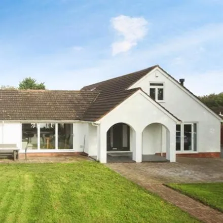 Buy this 6 bed house on Court Cottage in Ilminster Road, Henlade
