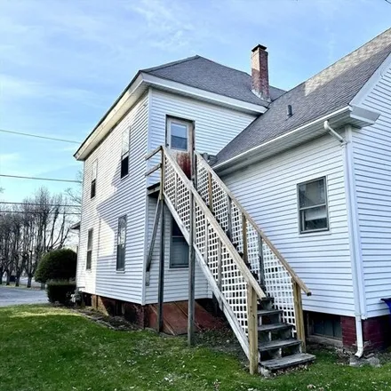 Image 4 - 12 Vernon Street, Northampton, MA 01061, USA - House for sale