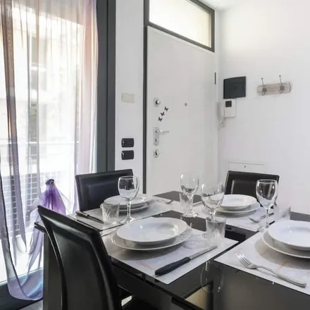 Rent this studio apartment on Via Marcantonio dal Re 20